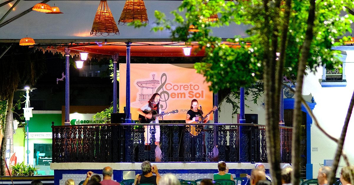 Projeto Verão 2026: Programação cultural segue nesta semana com música, cinema e teatro em Caraguatatuba