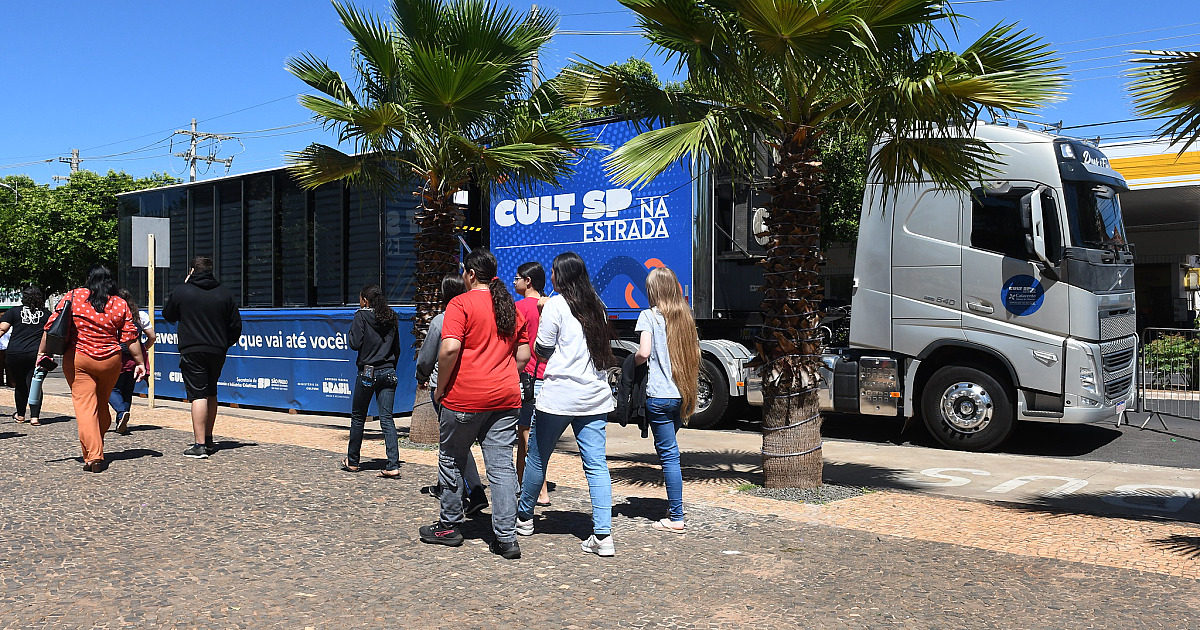 Carreta do Museu Catavento leva cultura e ciência para São Sebastião