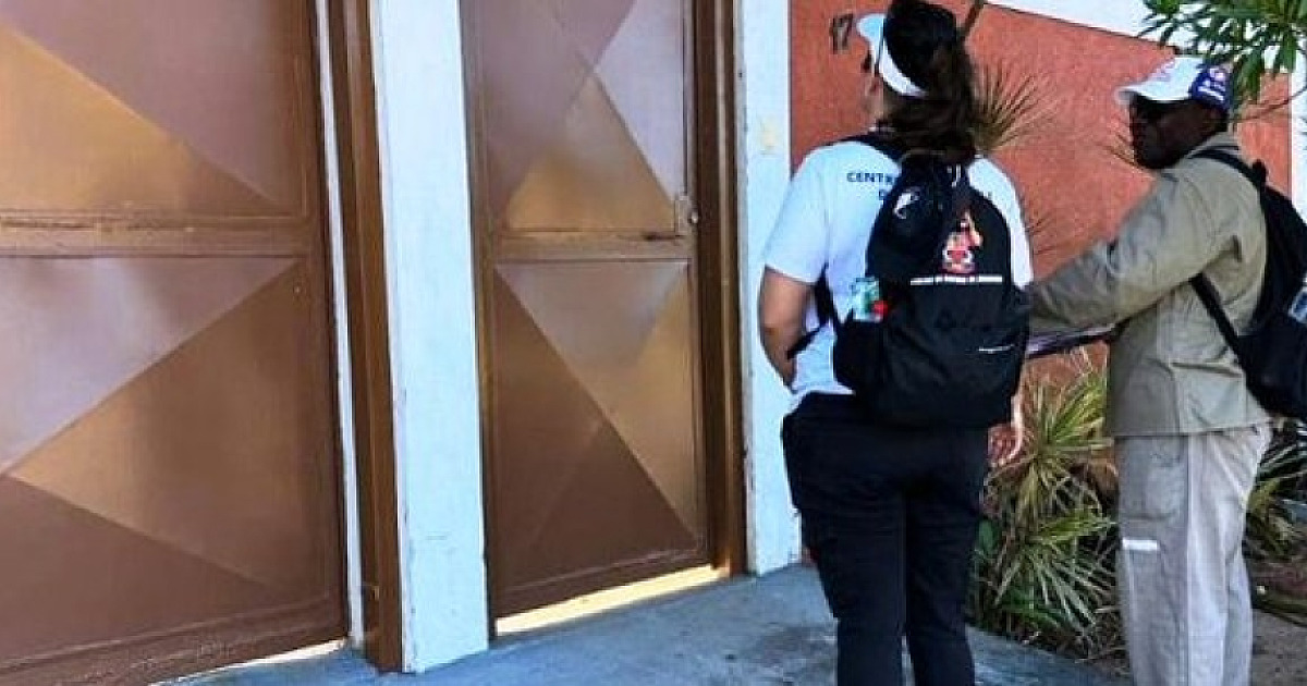 Prefeitura apela para colaboração de moradores no combate à dengue e chikungunya em Caraguatatuba