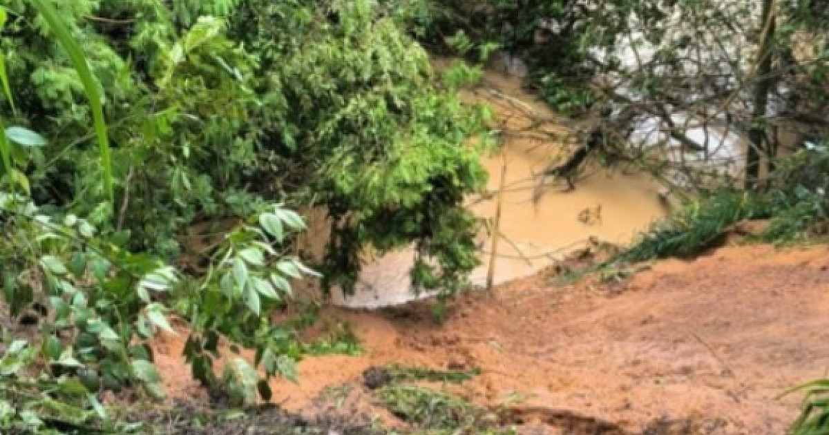 Fortes chuvas causam alagamentos e suspensão de aulas no Litoral Norte e Vale do Paraíba