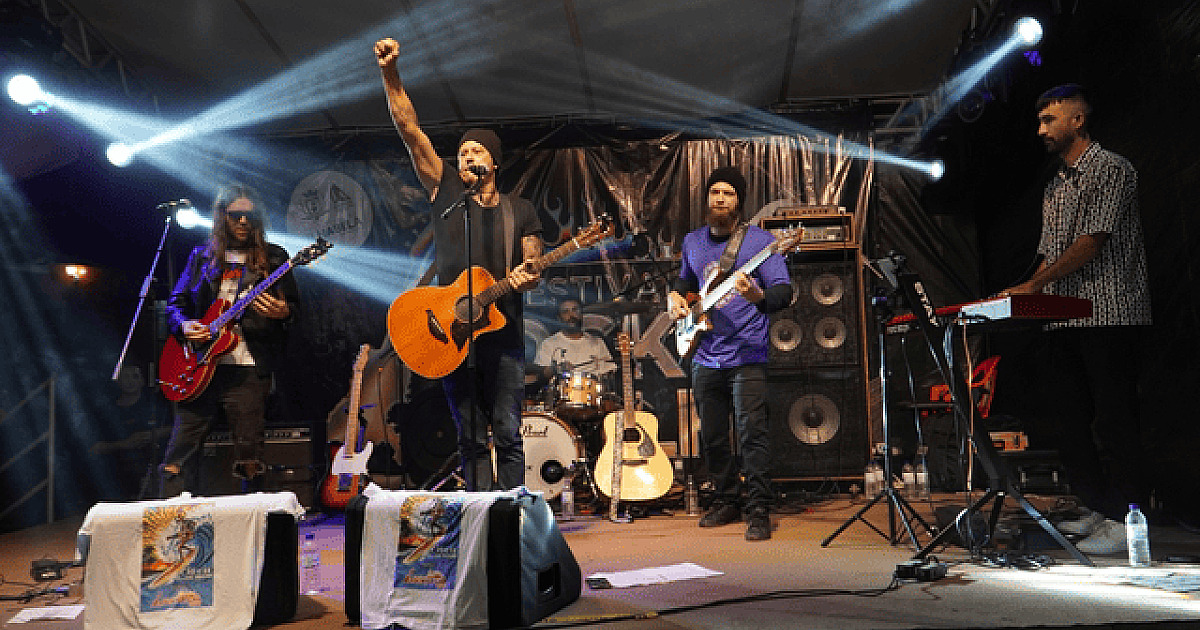 7º Festival Rock na Ilha estreia na Praia do Perequê neste fim de semana