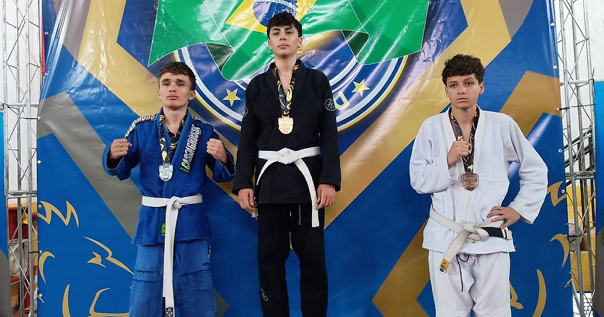 Atletas de Caraguatatuba sobem ao pódio nacional do Jiu-Jítsu em Caçapava