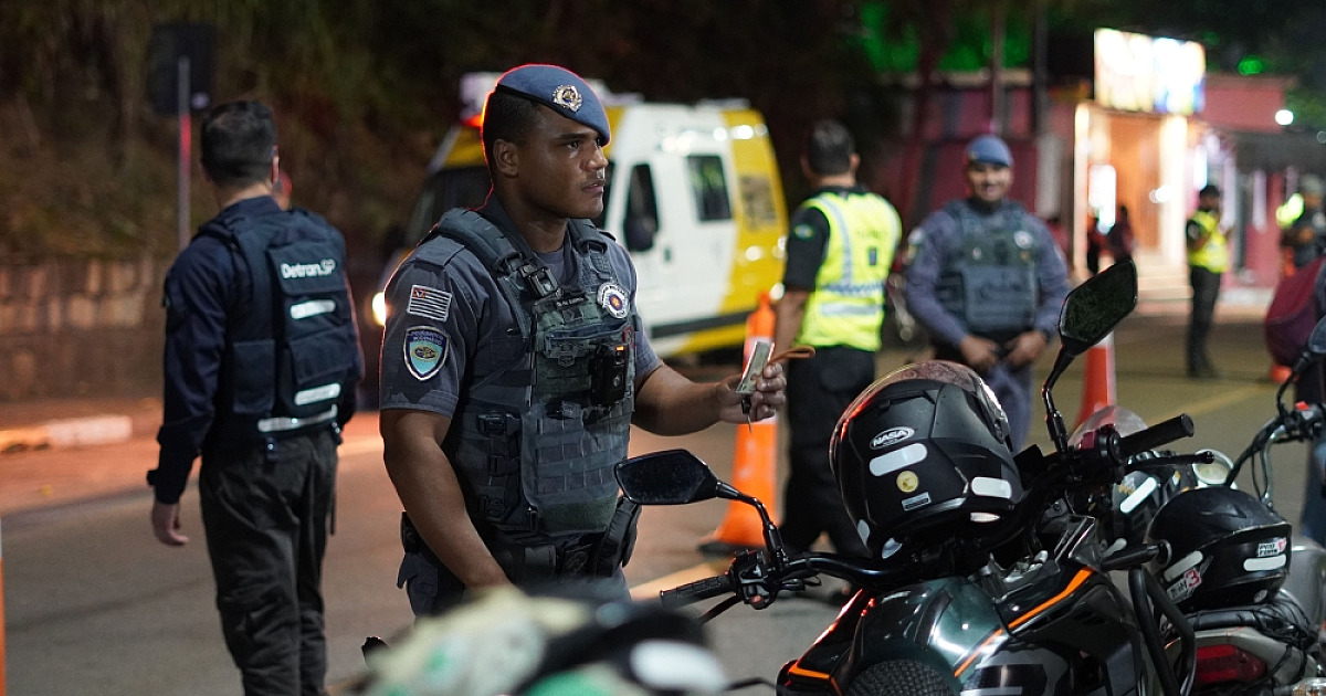Operação Direção Segura intensifica fiscalização e reforça segurança no trânsito durante feriado em Ilhabela