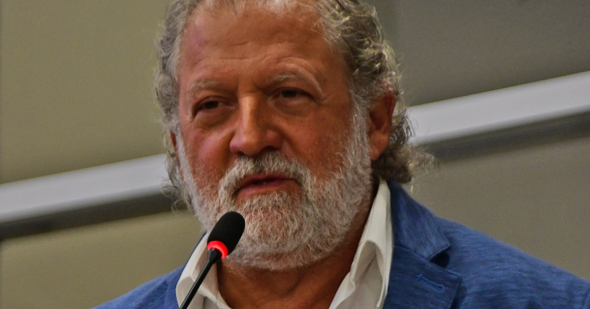 Toninho Colucci critica projeto aprovado em Ubatuba que cobra TPA de veículos de Ilhabela