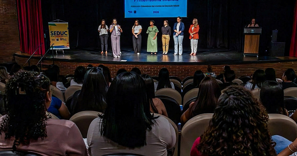 Prefeitura fortalece política para primeira infância com formação de 500 profissionais da rede municipal