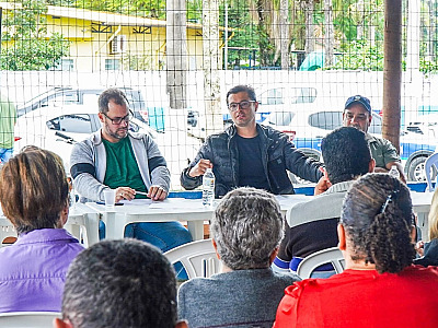 O encontro teve como foco ouvir a população, esclarecer dúvidas e aproximar o processo de tomada de decisões das necessidades apontadas pelos moradores.