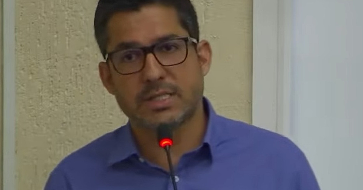 Tato Aguilar cobra explicações do prefeito sobre denúncia de suposto assédio moral na Educação