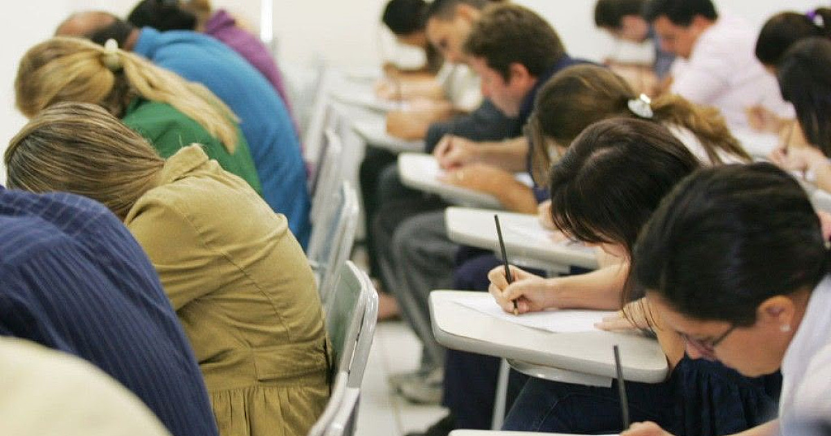 R$ 2,6 mil de salário e 48 vagas: concurso público abre inscrições em Ubatuba