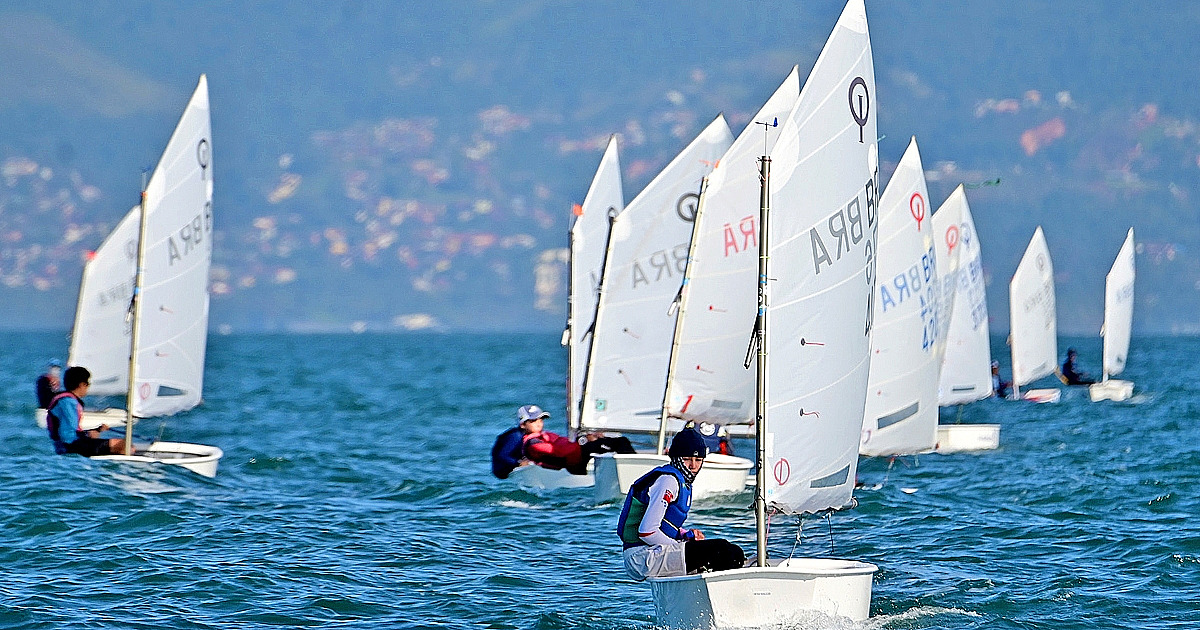 Ilhabela abre Mês da Vela com a 53ª Semana Internacional de Monotipos e reúne 145 velejadores