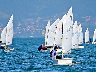Ilhabela abre Mês da Vela com a 53ª Semana Internacional de Monotipos.